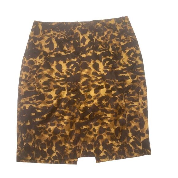 Cheetah Patterned Skirt - Picture 1 of 5